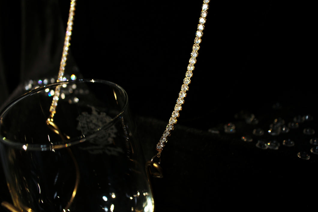 A Luxury Diamond Tennis Necklace